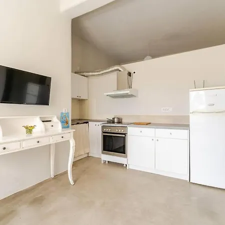 Drakkar Apartment Fira (Santorini)