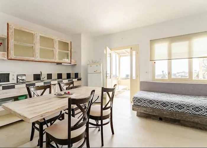 Drakkar * סנטוריני