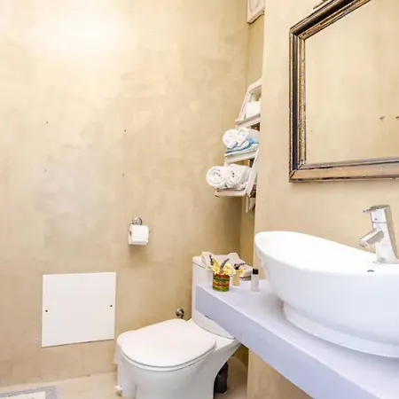 Drakkar Appartement Fira (Santorini)